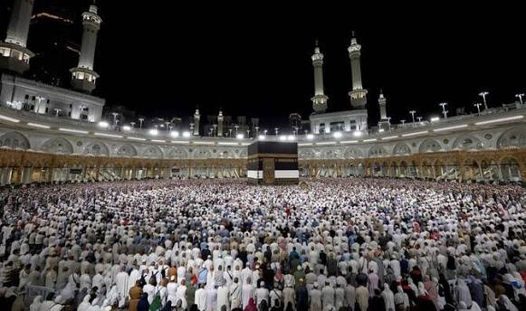 Over 61,000 Pakistani Pilgrims Arrive in Saudi Arabia for Hajj
