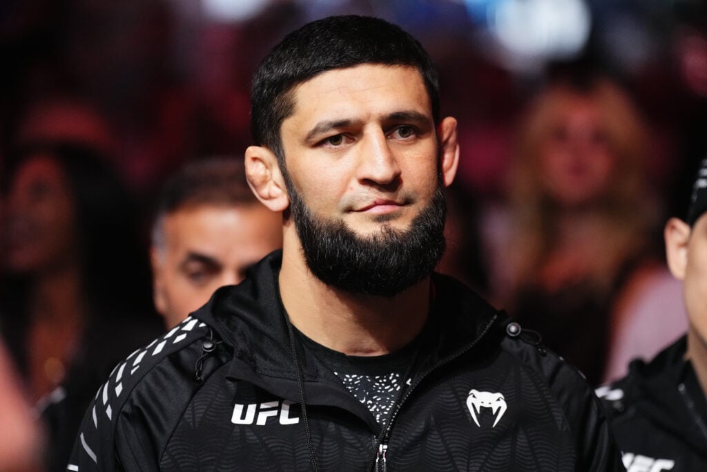 Paulo Costa drops a bombshell about Khamzat Chimaev fight, fans outraged
