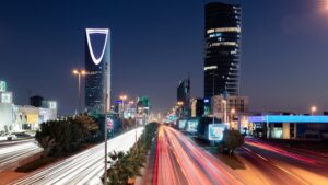Saudi Arabia Cuts June Oil Prices by Less Than Expected as Hormuz Risks Persist