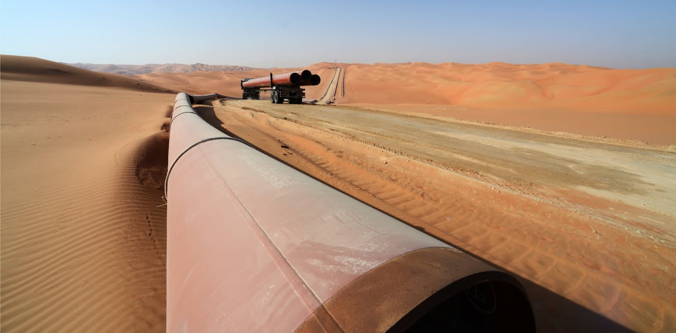 What alternatives do Gulf states have to the Strait of Hormuz?