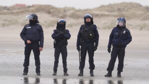 Riot police to help stop small boat crossings