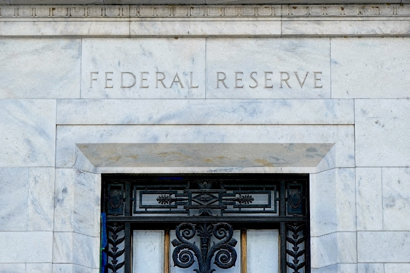 Markets begin eyeing a Fed rate hike around the turn of the year