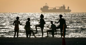 Dubai luxury hotels woo staycationers as tourists flee