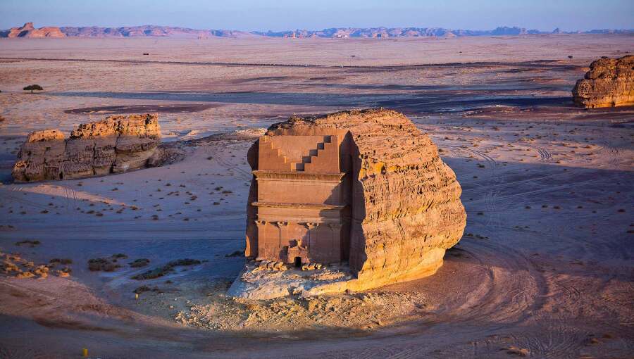 Saudi Arabia Ignites Middle East Tourism to Record Growth in 2025