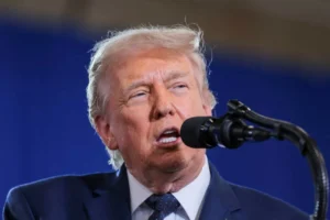 Trump pushes for changes to Iran nuclear deal draft
