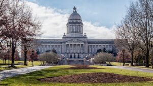 Kentucky housing reform bill collapses in final hours