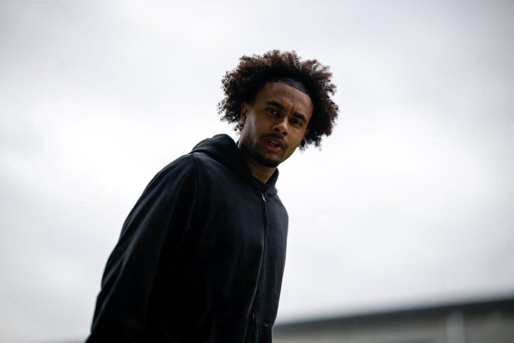 Reds land at Carrington ahead of Premier League finale