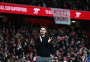 Arsenal and Chelsea in race to sign Italy midfielder