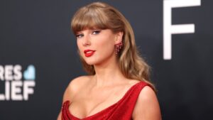 Taylor Swift’s Mesh Sneakers Are Spring’s Coolest Shoe Trend