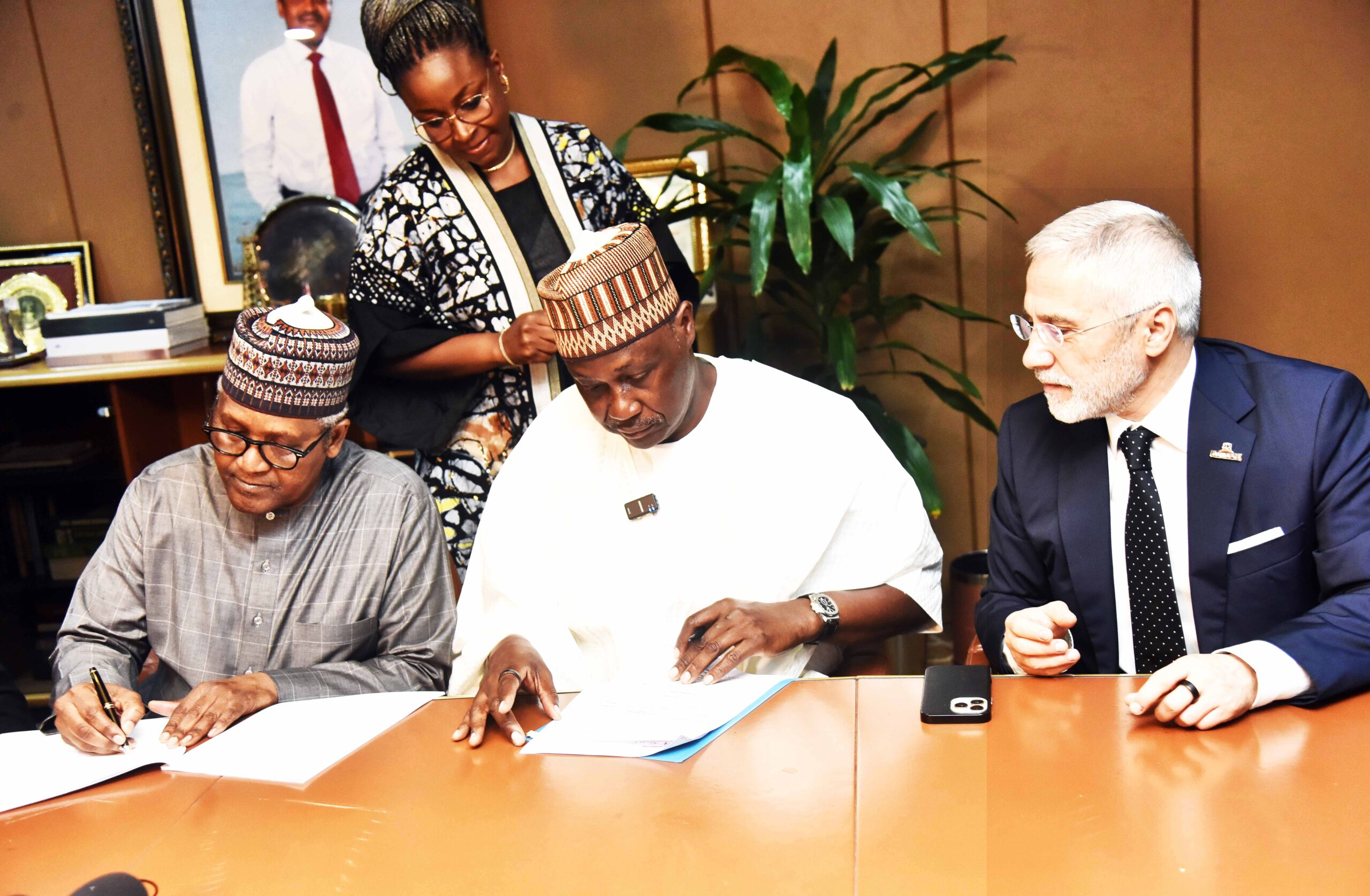 Food Security: AFC Deepens Partnership with Dangote Group with $600m Loan towards Fertilizer Expansion