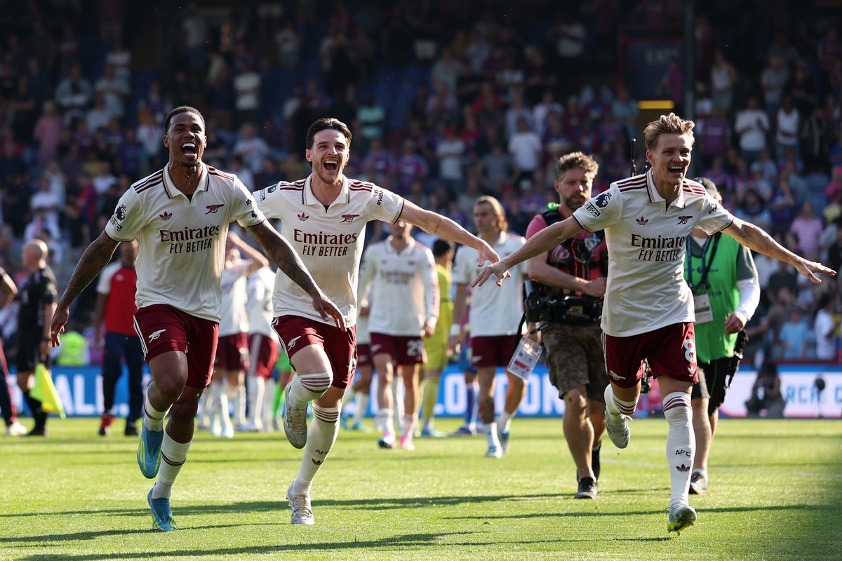 Crystal Palace vs Arsenal LIVE: Gunners counting down to Premier League trophy lift after surviving Palace fight back