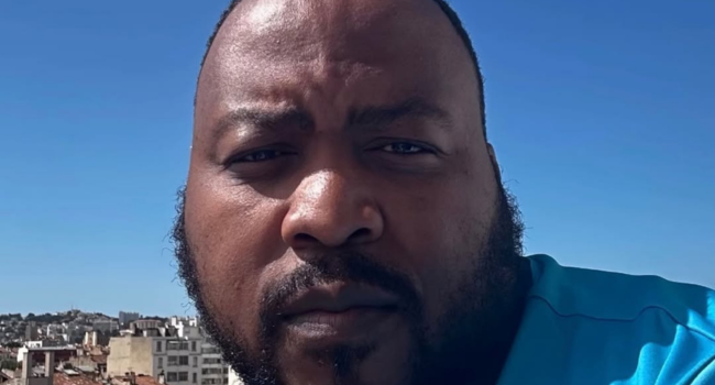 Stogie Flaunts Father’s Day Gifts And Hip-Hop Award From Hennessy SA
