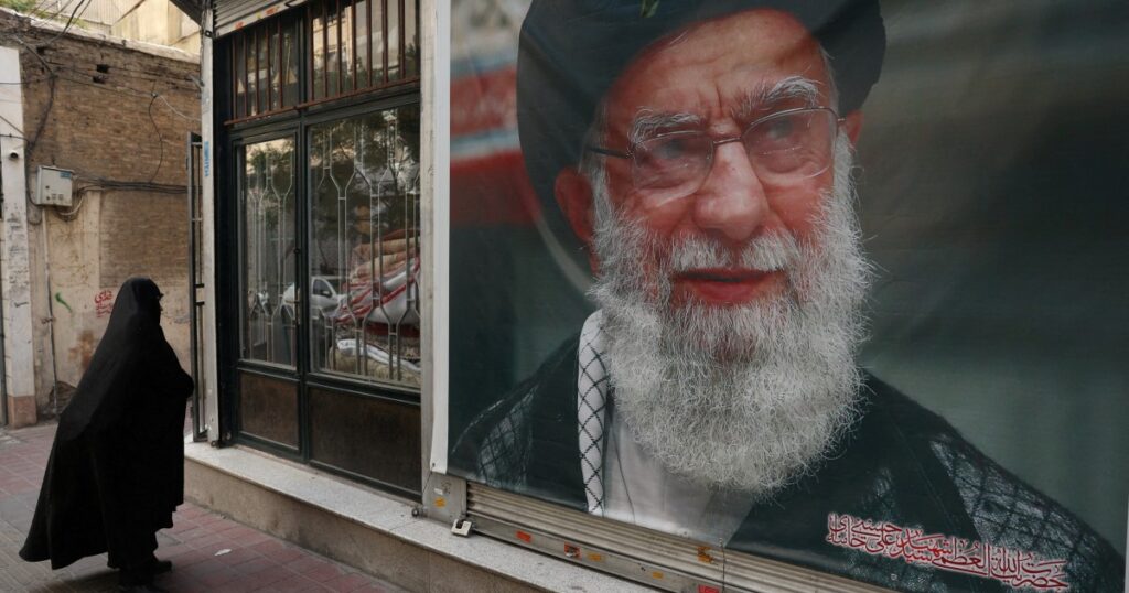 US, Iran inch closer to deal, timing remains unclear, World News