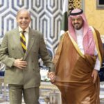 Pakistani PM Arrives in Saudi Arabia as Part of 4-Day Regional Tour