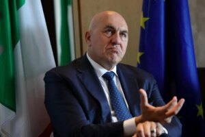 Europe needs new military alliance to defend itself, Italy says