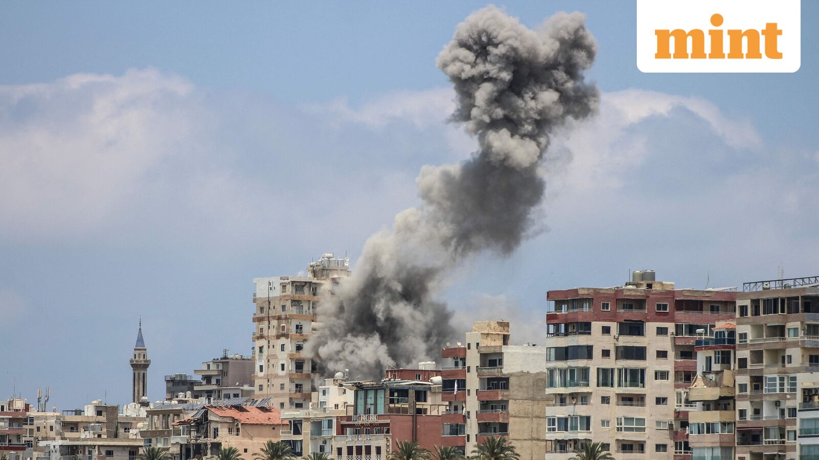 World News Today Live Updates on June 10, 2026 : S hits Bandar Abbas, Sirik and Jask after Iran shoots down Apache helicopter over the Strait of Hormuz