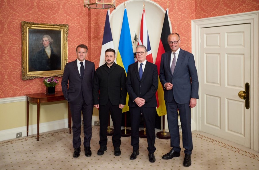 European Powers Back Direct Russia-Ukraine Talks as Zelensky Signals Frontline Freeze