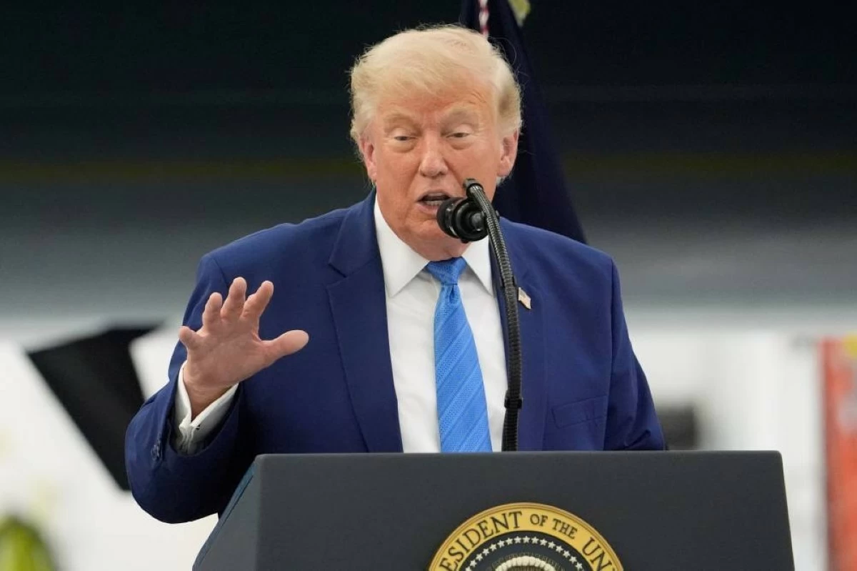 Trump threatens renewed strikes as US–Iran talks begin in Switzerland