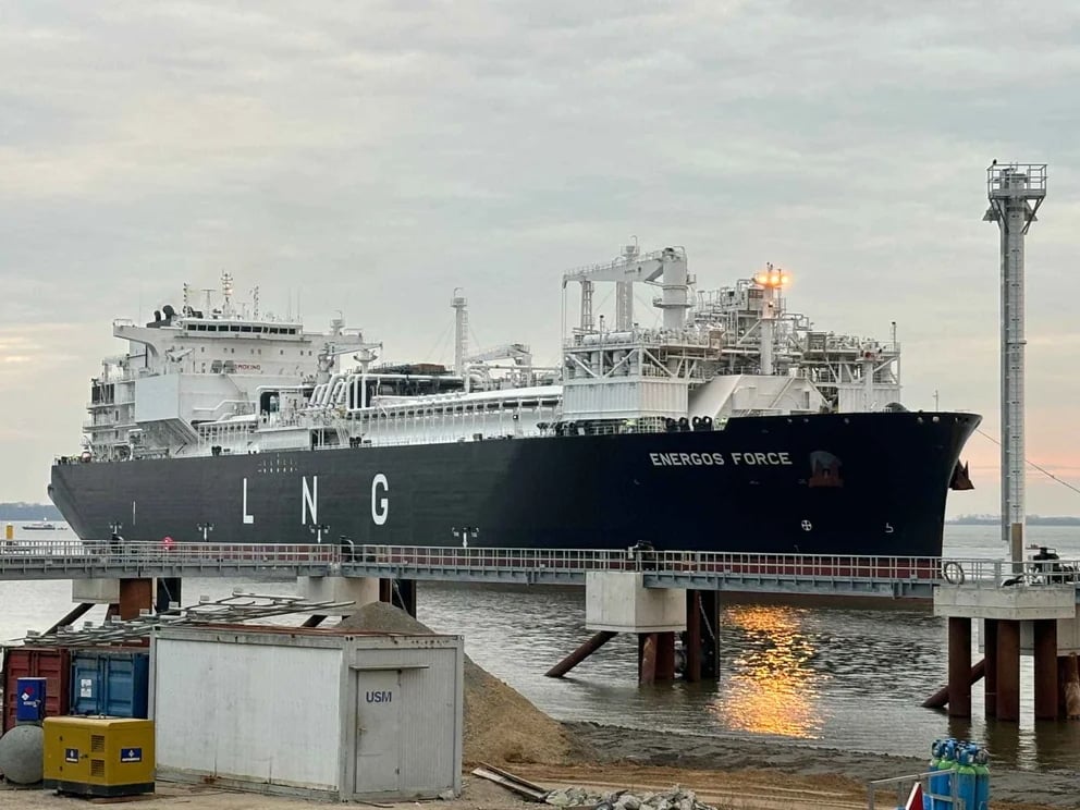 Germany’s energy network awaits September to ignite next LNG link in FSRU chain